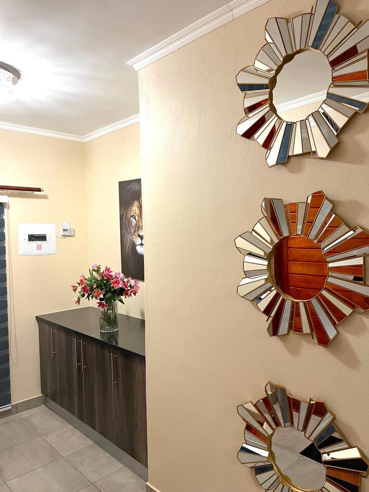 Rehoboth Ezulwini Suites Lobamba Exterior foto